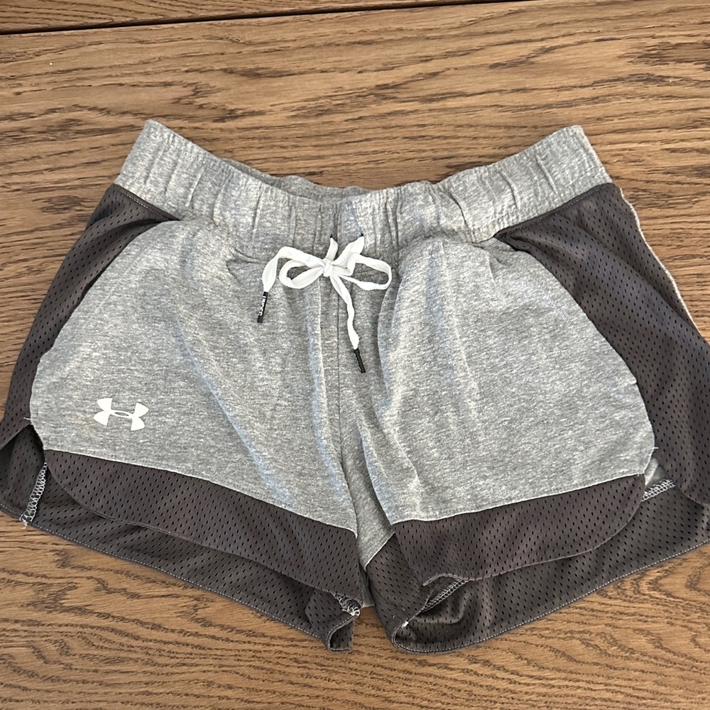 Under Armour Women's Athletic Shorts in Gray and light grey size S